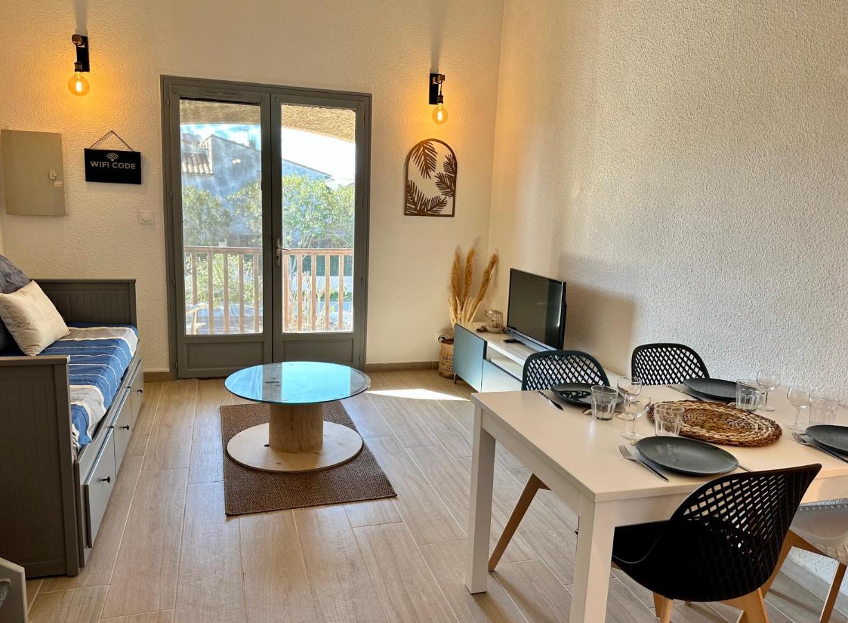 Appartement Duplex 4Pers Climatise - Locations Vld Camargue Les Les Saintes-Maries-de-la-Mer Extérieur photo