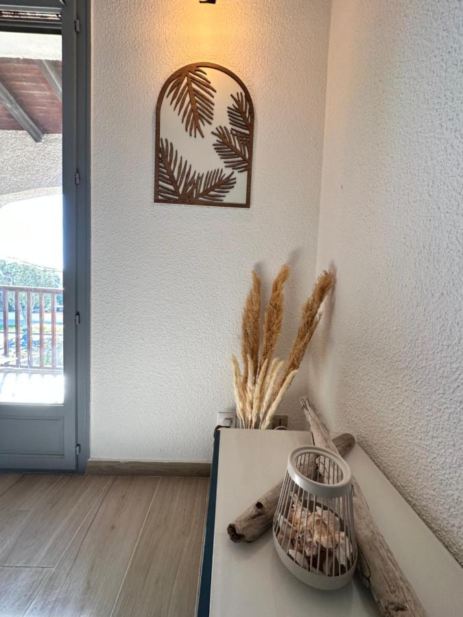 Appartement Duplex 4Pers Climatise - Locations Vld Camargue Les Les Saintes-Maries-de-la-Mer Extérieur photo