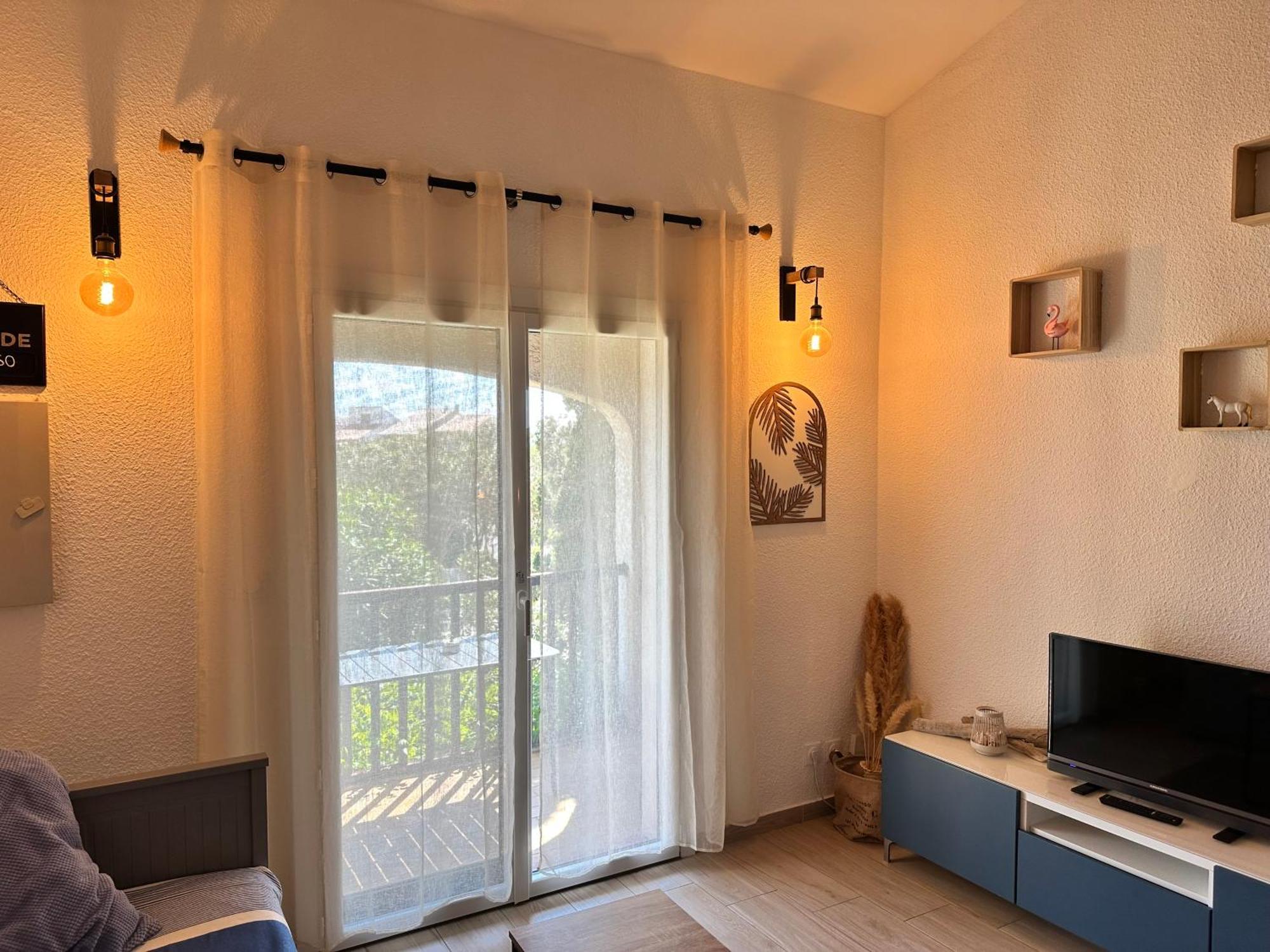 Appartement Duplex 4Pers Climatise - Locations Vld Camargue Les Les Saintes-Maries-de-la-Mer Extérieur photo
